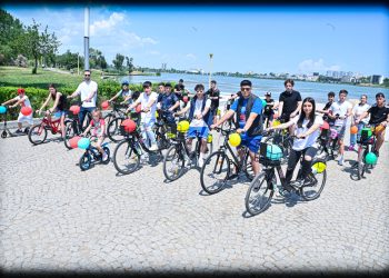 „Parada bicicletelor”organizată de elevii social-democrați, la Constanța