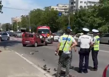 Accident rutier la intersecția Tomis cu Badea Cârțan. Intervine Descarcerarea (FOTO/VIDEO)