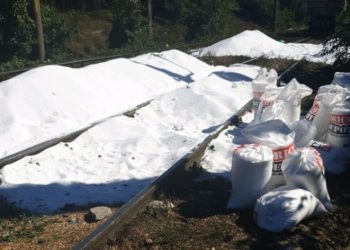 Sancțiuni în urma scurgerilor de uree de pe calea ferată. Inspectorii Gărzii de Mediu Constanța nu ar fi fost anunțați