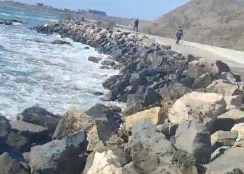 Costinești: Explozie în zona digului din fața hotelului Forum