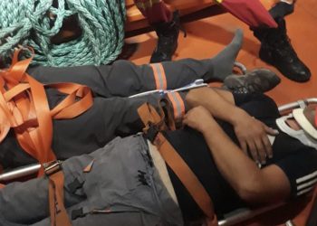 Intervenție în Portul Constanța pentru salvarea a doi marinari care au căzut de pe o schelă, pe o barjă 