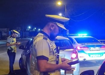 Tânăr de 22 de ani prins drogat în trafic