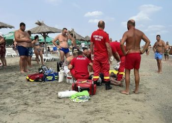 Bărbat de 60 de ani, scos inconștient din Marea Neagră. Intervine elicopterul SMURD