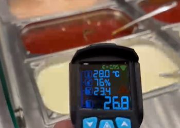 A fost scandal ca la ușa cortului aseară pe litoral, în Satul de Vacanță! (VIDEO)