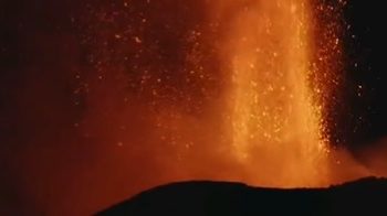 A erupt vulcanul Etna! (VIDEO) Sunt perturbări ale zborurilor de pe aeroportul Catania – Fontanarossa