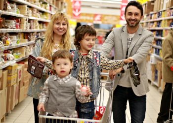 Recomandările directorului ANPC. Cum să nu fim păcăliți în perioada reducerilor de prețuri