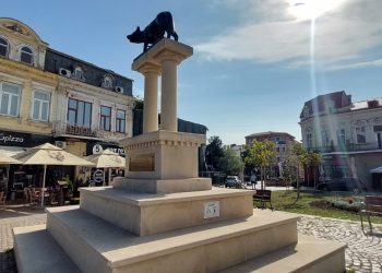 Plăcuțe digitale pe monumentele istorice