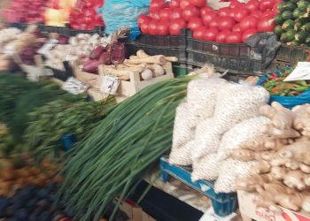 Zacusca, un lux. Cât trebuie să scoată din buzunar gospodinele, în 2023, pentru proviziile de iarnă