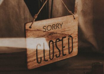 Aproximativ 4.000 de firme şi PFA au intrat în insolvenţă în primele opt luni ale anului