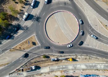 Avansează lucrările la sensul giratoriu de la intrarea în Mamaia. Vezi ce restricții vor fi instituite