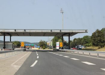 Italia a suspendat tratatul Schengen și a reluat controlul la granițe