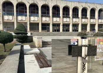 Casa de Cultură a Constanței, în lanțurile trecutului (FOTO) 