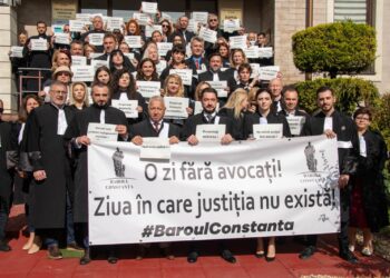 Ziua fără avocați- Protest la baroul Constanța