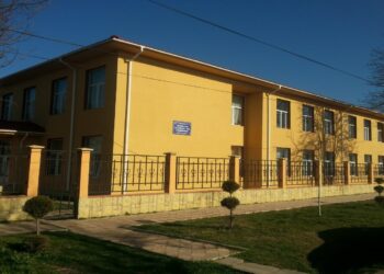 Dotări cu mobilier, materiale didactice și echipamente digitale pentru Școala Gimnazială nr. 1 din comuna Chirnogeni