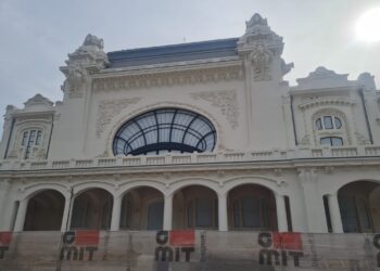 Spectacole, muzeu și cafenea | După ani de reparații, Cazinoul din Constanța renaște!