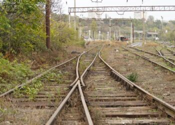 Continuă lucrările de reparații și întreținere a infrastructurii feroviare publice din Portul Constanța