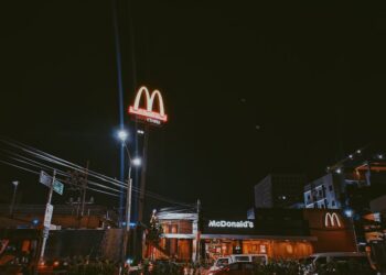 McDonald’s vrea să deschidă 10.000 de noi restaurante până în 2027