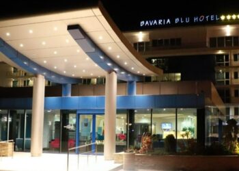 Petrece finalul anului cu bucurie și întâmpină Noul An într-o explozie de culori la Hotel Bavaria Blu! 