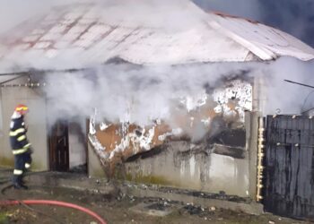 Incendiu la o casă din Mihail Kogălniceanu