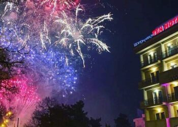 Pășește în noul an într-un decor de poveste la Hotel TEN