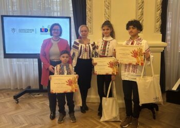 Trei tineri din Medgidia, premiați de Ambasada Republicii Cehe în România