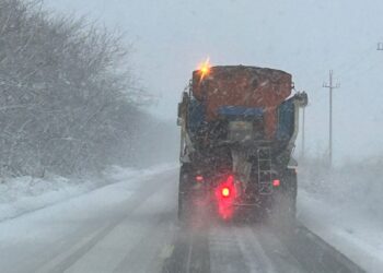 Trafic rutier în condiţii de iarnă, în județul Constanța