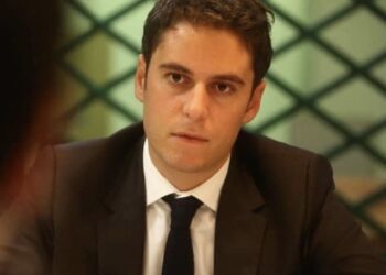 Franța are cel mai tânăr premier din istorie și primul care se declară deschis homosexual