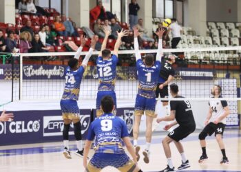 Victorie conform așteptărilor la volei