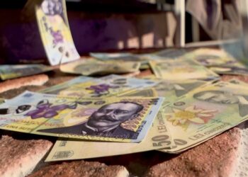 Au explodat prețurile, iar clienții le stau la coadă, ca să intre