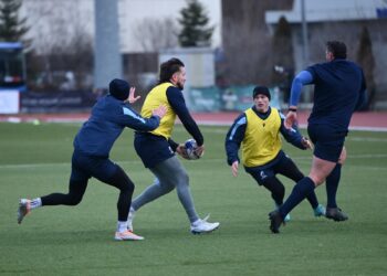 „Stejarii” continuă pregătirile la Izvorani