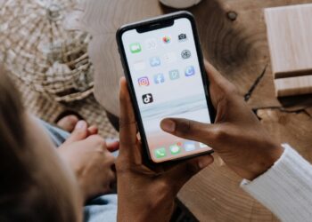 Comisia Europeană deschide o anchetă împotriva TikTok