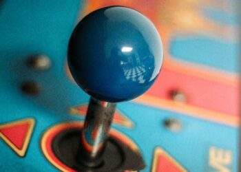 Organizația Salvați Copiii solicită interdicţia oricărei forme de publicitate a jocurilor de noroc