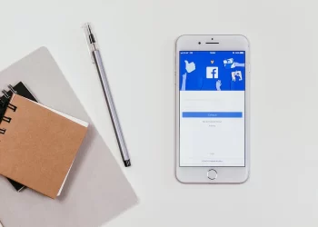 Facebook și Instagram întâmpină probleme! Serviciile Meta, afectate de întreruperi generalizate