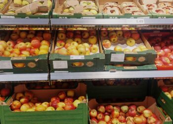 Fructe și legume cu pesticide. Lista celor mai periculoase