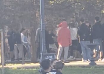 UPDATE: Bătaie între adolescenți, în parc, la Constanța (VIDEO) 