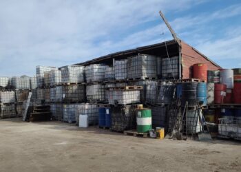 Firmă de colectare a deșeurilor, din Lumina, amendată de Garda de Mediu 