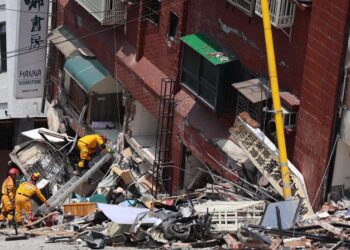 Taiwanul, lovit de un CUTREMUR cu magnitudinea 7,2 pe Richter! Cel puțin 26 clădiri s-au prăbușit
