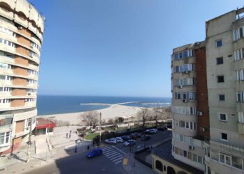 Cât dau alții, ca să fie în pielea noastră