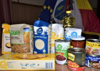 Pachete cu alimente, în preajma Sărbătorilor Pascale, pentru 350 de persoane vârstnice din Cumpăna