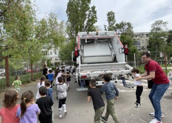 Preșcolarii de la Grădinița cu Program Prelungit Nr. 8 Constanța au explorat ecologia și tehnologia în Săptămâna Verde