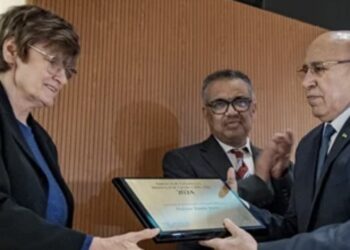 Creatorii vaccinurilor anti-COVID 19 cu ARN mesager, recompensați cu premiul OMS pentru Sănătate Globală 