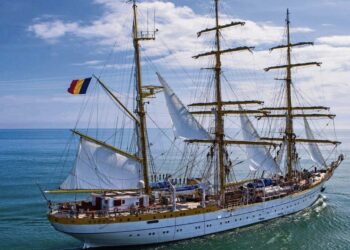 Zilele porților deschise, pe nava-școală „Mircea” 