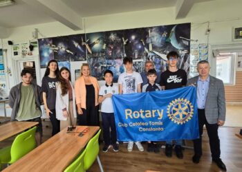 Clubul Rotary „Cetatea Tomis” Constanța sprijină Clubul de robotică al Liceului Teoretic „Carmen Sylva” din Eforie Sud