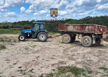 Prins în flagrant! A abandonat 15 tone de deșeuri, într-un depozit ilegal din Cernavodă
