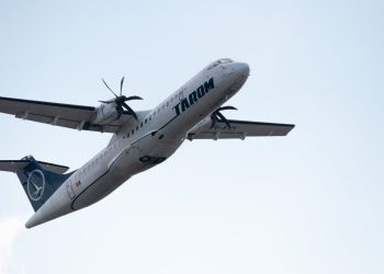 TAROM lansează oferte pentru destinaţii interne începând de la 130 euro pentru călătorii dus-întors
