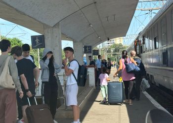 Start la distracție! Primii turiști Neversea au ajuns pe litoral