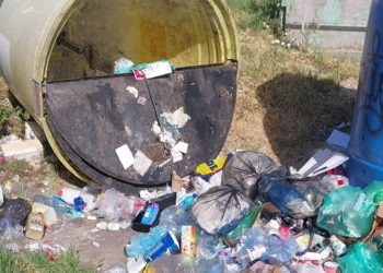 Constanța: Noi cazuri de vandalizare a containerelor pentru selecția deșeurilor