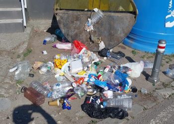 Containerele pentru colectarea deșeurilor, din Constanța, vandalizate