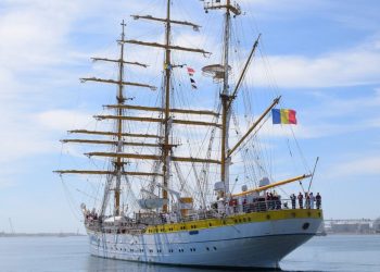 Nava-şcoală „Mircea” revine joi în Portul Constanţa