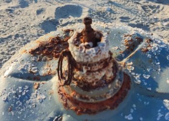 Obiect suspect eșuat pe țărm în zona Grindului Chituc